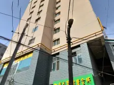 广场南口 两室两厅 电梯房 交通便利 视野开阔