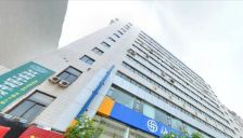 金塔巷十九中间楼层带固定车位准电梯房可按揭有院子
