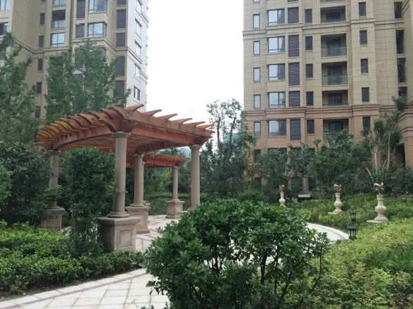 德诚翠湖湾