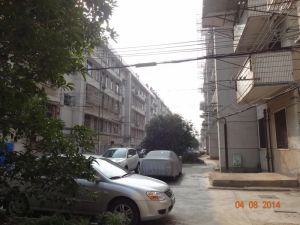 城河新村 三朝阳户型 三室二厅 满五唯一