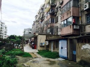二号线方大花园小套地理位置好交通方便