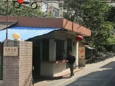 同济1楼带院子+房东出国卖房+地铁口+新华医院+和平