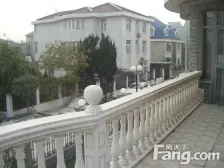 七宝独栋别墅,没有飞机声音,带露台,带大花园,精装