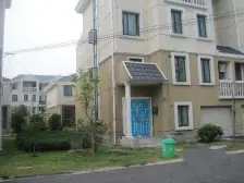 雅鹿新苑别墅 213平4居 南向毛坯