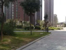 经纬花园南苑,2012年双气四房,满五唯一,诚新售房