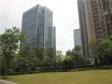 两梯两户阔绰三房,7米宽连体大阳台,层高高,采光足