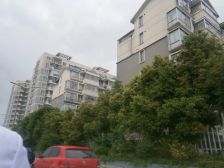 东大公寓 精装修两室 拎包入住