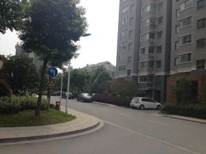新华城市家园4室2厅南