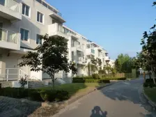 双拼别墅+毛坯房+大花园+满五年+诚意出售