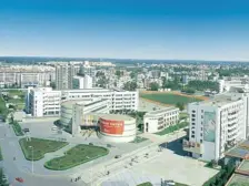 此房南北通透精装修出售户型方正河景房离地铁近