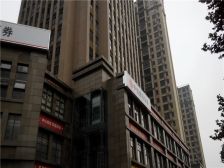 新路口中建精装大2房107平48万