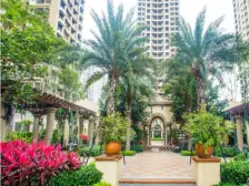 精装、双气大三房 户型方正 满五年 环境优美 拎包入住