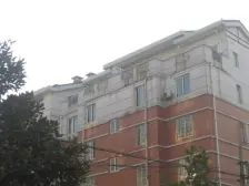 低楼层朝南户型,业主诚心出售.有客户可以推荐