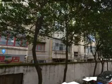 人民医院西侧!得房率高,实用面积大 !诚心出售!