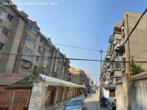 庆余新村3室1厅南