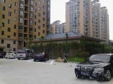 宝龙商圈丨尚城雅居丨精装三房丨电梯好楼层丨诚意出售