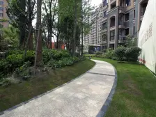 飞机户型大三房两卫 三阳台 租出或自住均适宜