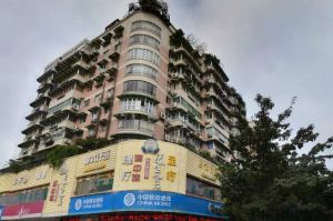 景碧园3室1厅东南