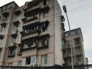 贝森宜苑3室1厅南北
