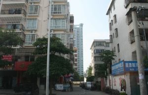 北京路市场旁边步梯七楼正规一室一厅