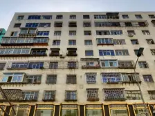 畅家巷 铁四,电梯高层,户型方正 中间楼层