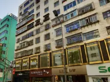 地税局家属院 3室1厅 南 北