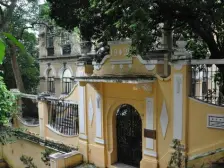 此房为多层大2房视野好 落地阳台采光无遮挡 业主急售