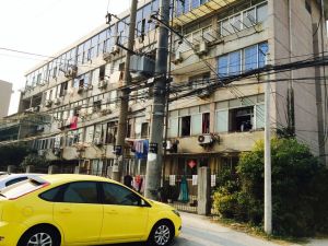 文峰花苑中间楼层全天采光双地铁口
