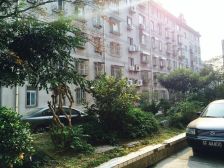 精装修,文峰新村,满五不唯一,交通便利,圆融商圈