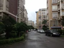 荣升豪景花苑,户型方正,旁边复地上河印象与南市场