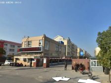 此房无大税,顶楼带阁楼,采光好,设施配套齐全!