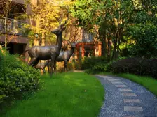 东站旁,纯洋房小区前后花园,近轻轨!