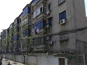 桃园二村中楼层近地铁采光好生活便捷。