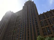 鑫苑世家一楼带院,房子带下沉地下室,诚心出售