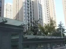 三百万精装 挑空复式 现代风 有俩车位 楼间距一百米