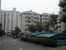 江文路近地铁 南北通双阳台带阁楼 空间很大