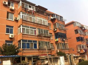 唐闸公园边,公园二村61.78平,精装,56万