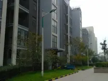 此房满五不唯一,房子精装修,达到直接入住的标准。