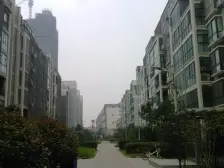 北龙湖旁,维也纳森林,次新双气,一室一厅,户型方正