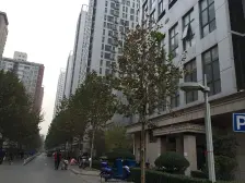 3号线博览中 心,低价,朝南一室,