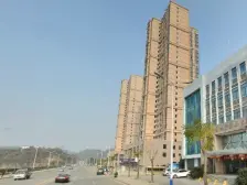 点军 维多利亚港湾 毛坯三房 有小院 随时看房