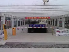 瑞园2号楼 化 ⑧忠 和纬 ① 诚心出售 随时看房 可谈