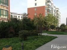 龙湖花园 1楼带60平院子 诚心出售 看房有钥匙