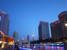 民权路2房2卫94.19平(套内面积)带车房