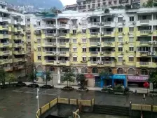 水晶宫旁高楼层一室一厅出售,电梯筹备中