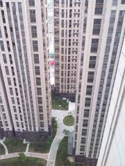 奥体御府 万达商圈 体育馆旁 东边户 小高层