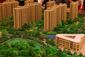 价格可谈诚心出售,边套房采光好有车位。