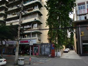 倪家桥路10号3室1厅西东