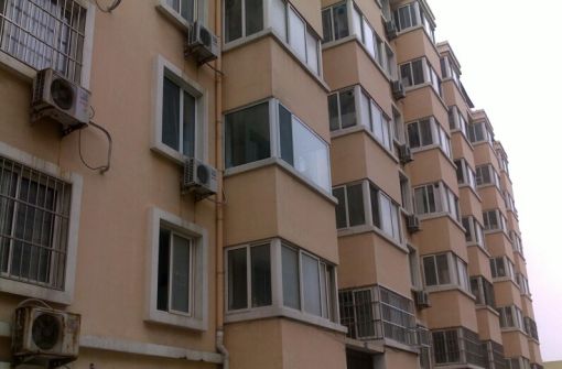 珠峰雅园3室1厅1卫南北朝向1350.00元/月出租