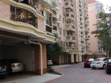 阳光城一区,电梯4房半,居家精装,电梯高层,视野好